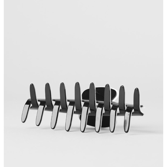 Alo yoga Outline Claw Clip - Black/White - Picture 4 of 6